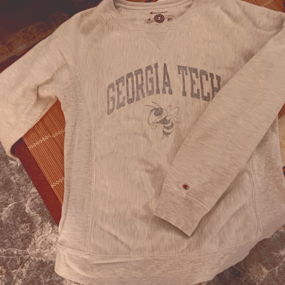 CHAMPION | Reverse Weave- Georgia Tech Womens Fitted Sweatshirt